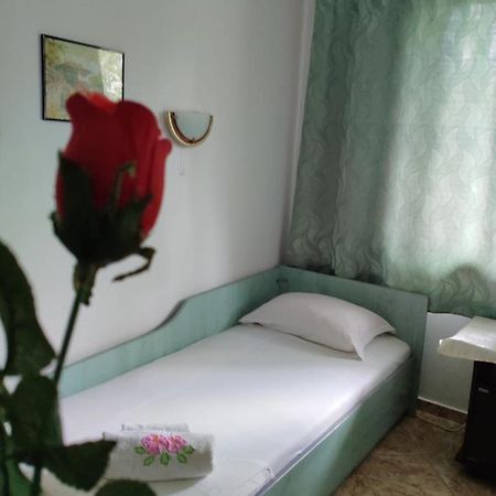 Две Сестри Lozenets Extérieur photo