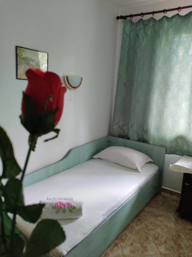 Две Сестри Lozenets Extérieur photo