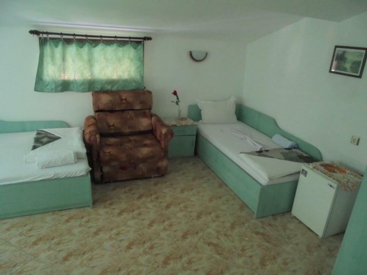 Две Сестри Lozenets Extérieur photo